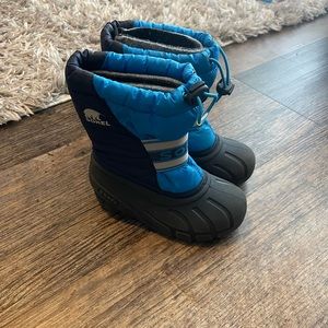 Sorel little boy’s snow boots